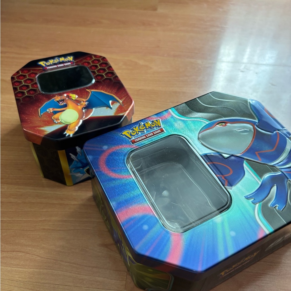 Pokemon Charizard and Kygore Card Tins